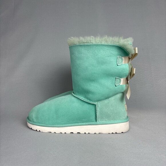 Womens Ugg Boots RARE Bailey Bow Tiffany's Aqua Pastel & White Retired 6 Fits 7 - Picture 6 of 11